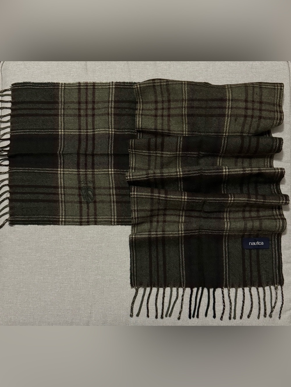 Unisex Nautica Lambs Wool Scarf-EUC-Earth Tones Plaid-Twisted Fringe-